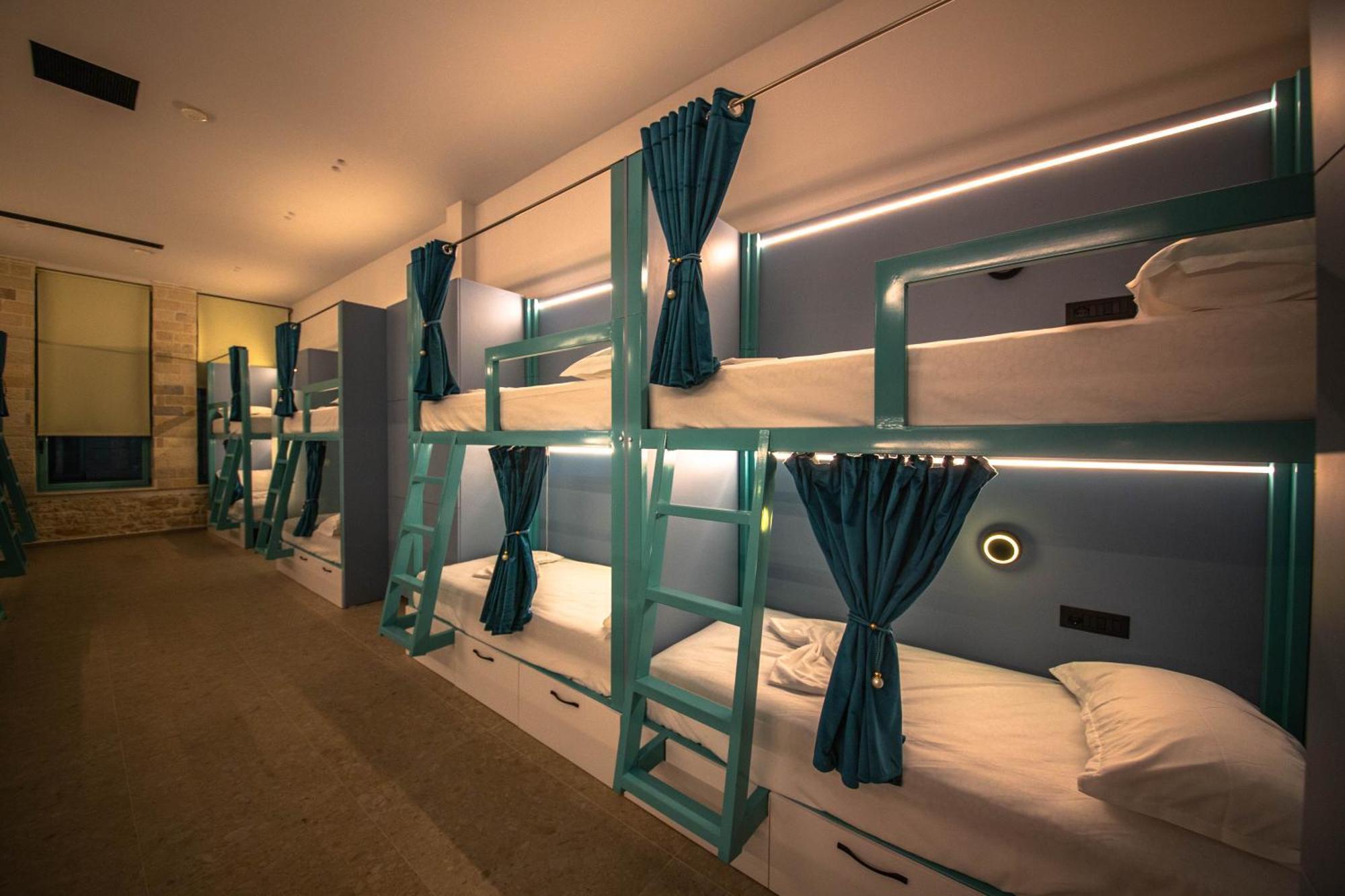 Vega 43 Hostel Sarandë 외부 사진