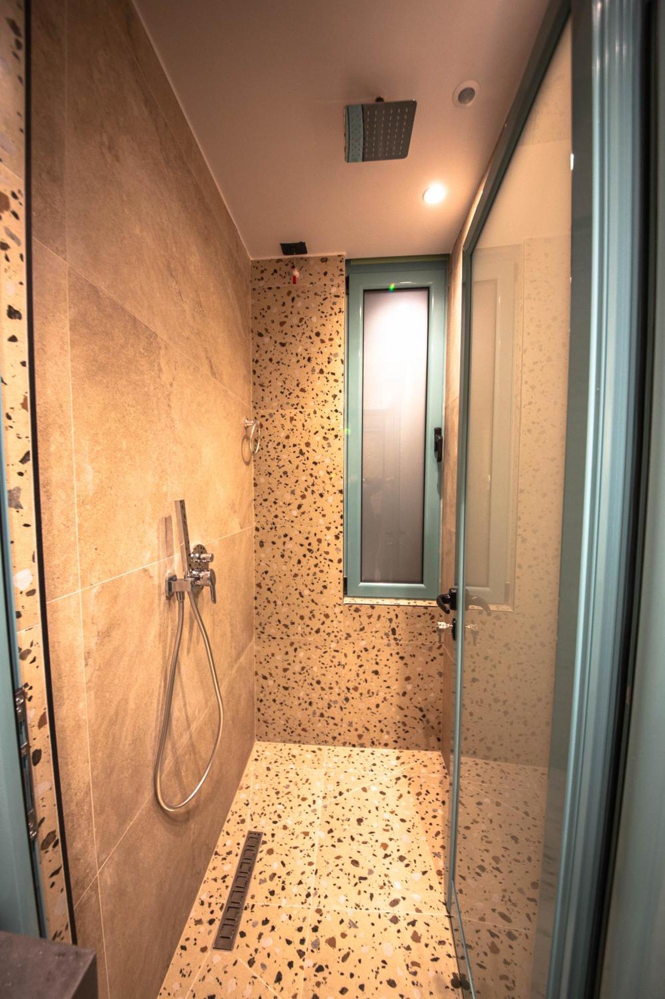 Vega 43 Hostel Sarandë 외부 사진