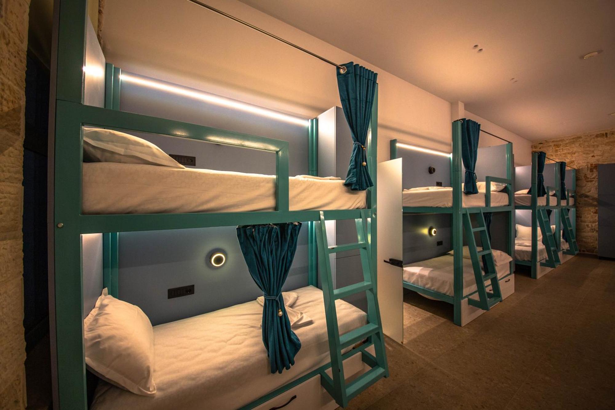 Vega 43 Hostel Sarandë 외부 사진
