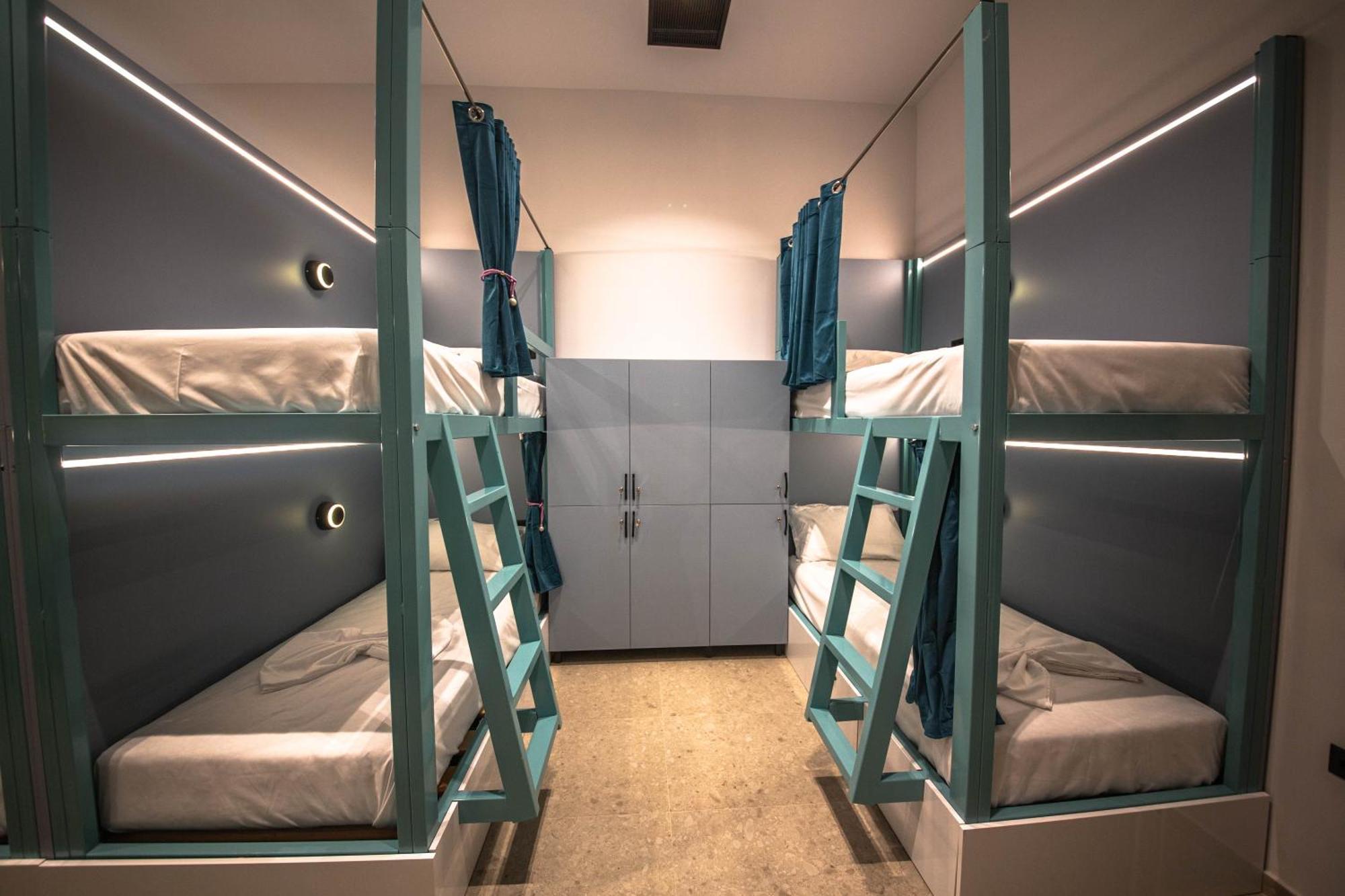Vega 43 Hostel Sarandë 외부 사진