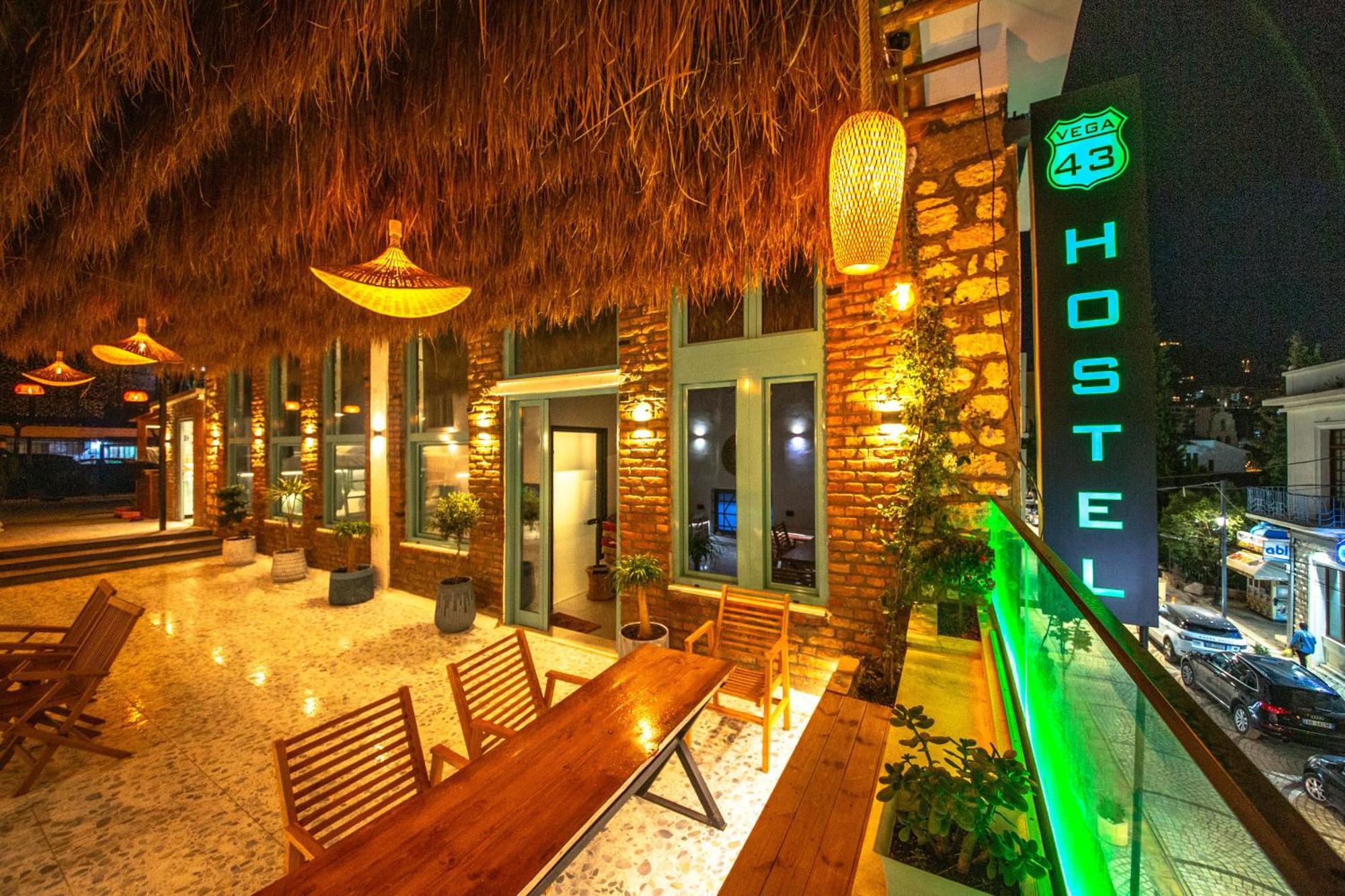 Vega 43 Hostel Sarandë 외부 사진